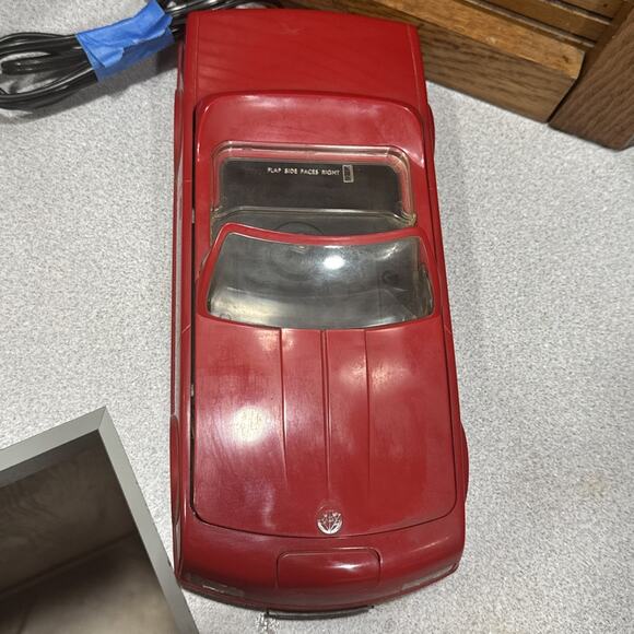 RARE RED SPORTS CAR KINYO VHS VIDEO CASSETTE REWINDER - Picture 5 of 9